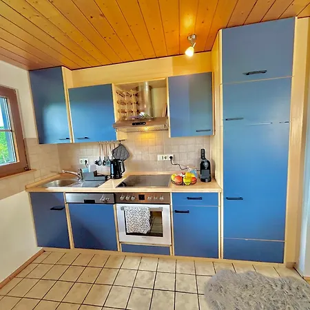 Weideblick Apartman *